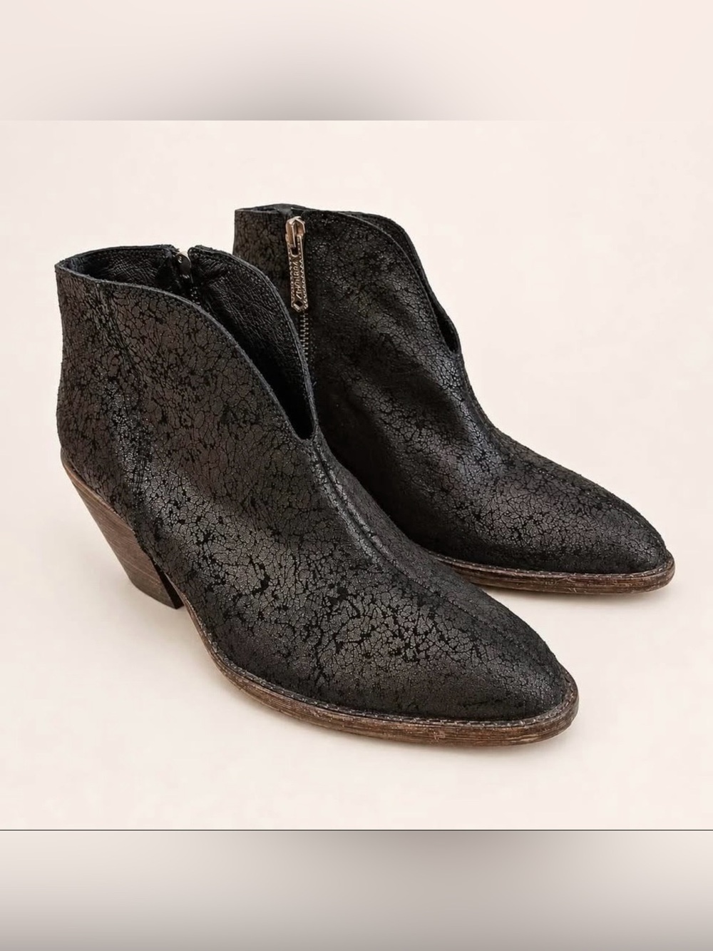 Veracruz Sundance Black Distressed Leather Ankle Boots Size 6